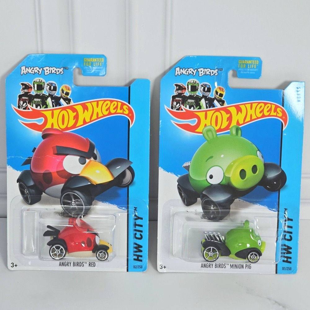 Hot Wheels Angry Birds Red and Minion Pig HW City 2014 Tooned I Diecast Lot